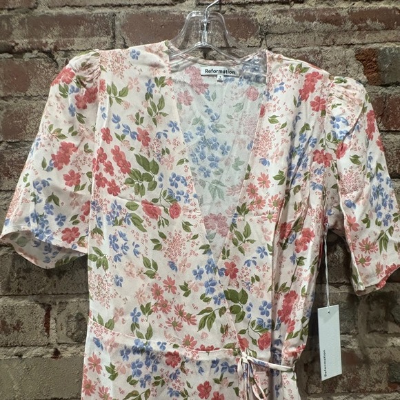 NWT Reformation Laurent Pink Floral Wrap Midi Dress V-Neck Size Small - Picture 6 of 10
